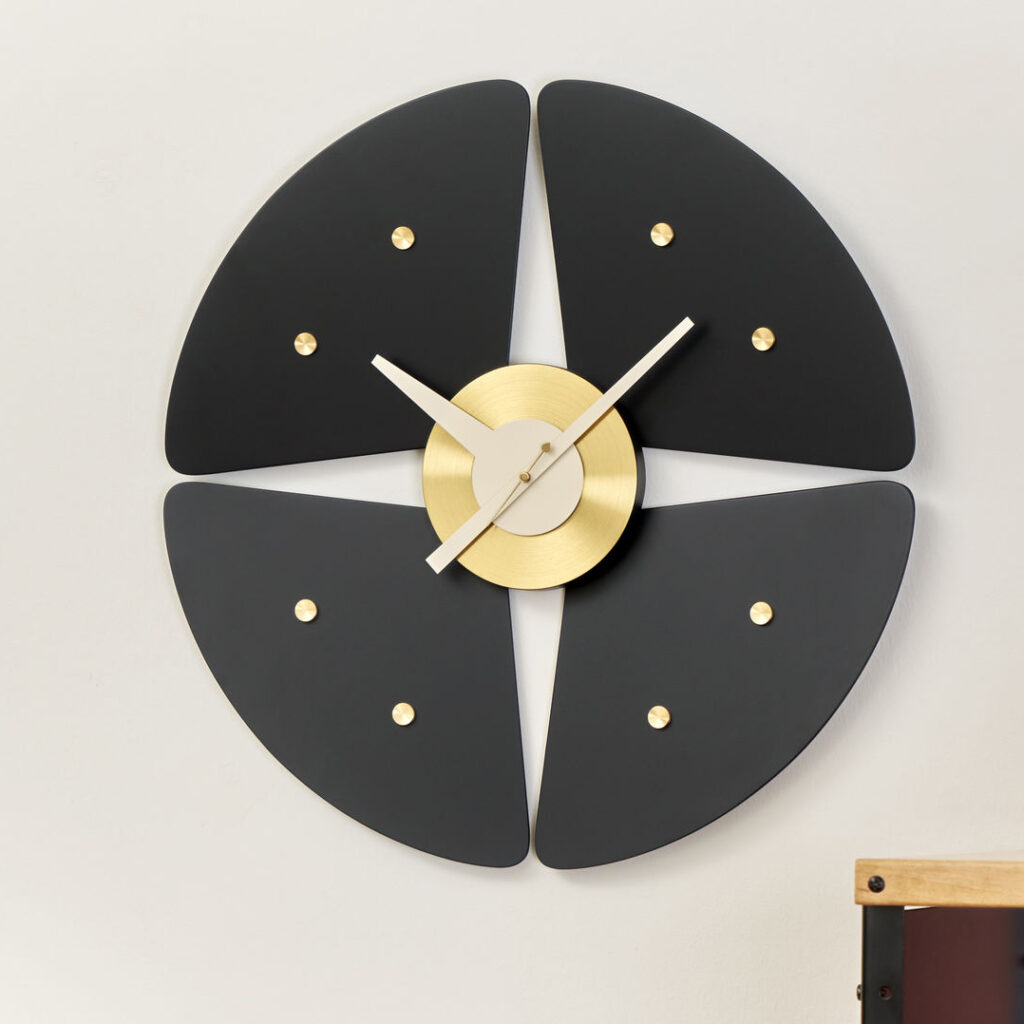 Bignotti-Interni-orologi-Vitra-orologio-a-parete-Petal-Clock
