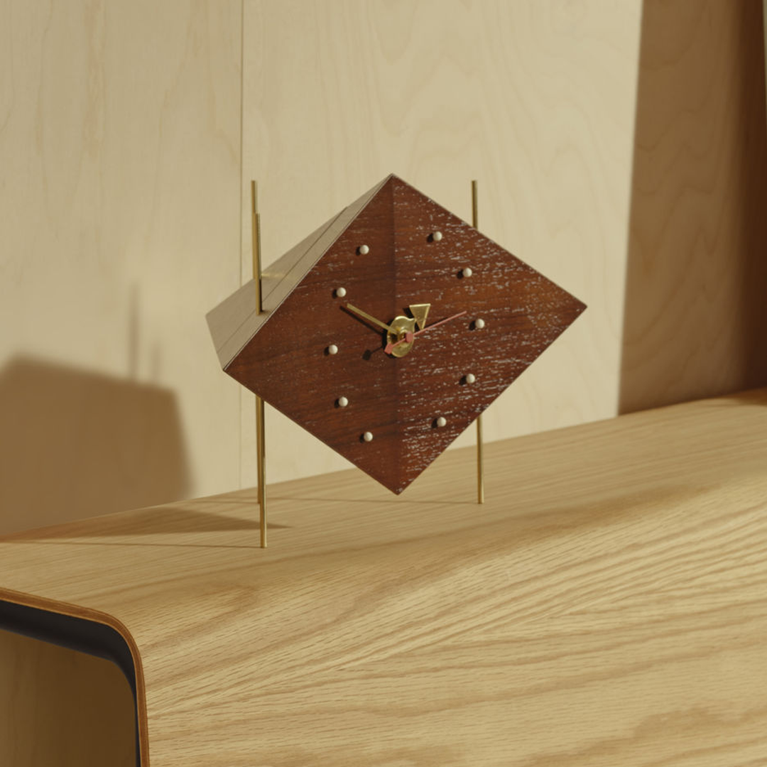 Bignotti-Interni-orologi-Vitra-orologio-da-tavolo-Diamond-Clock