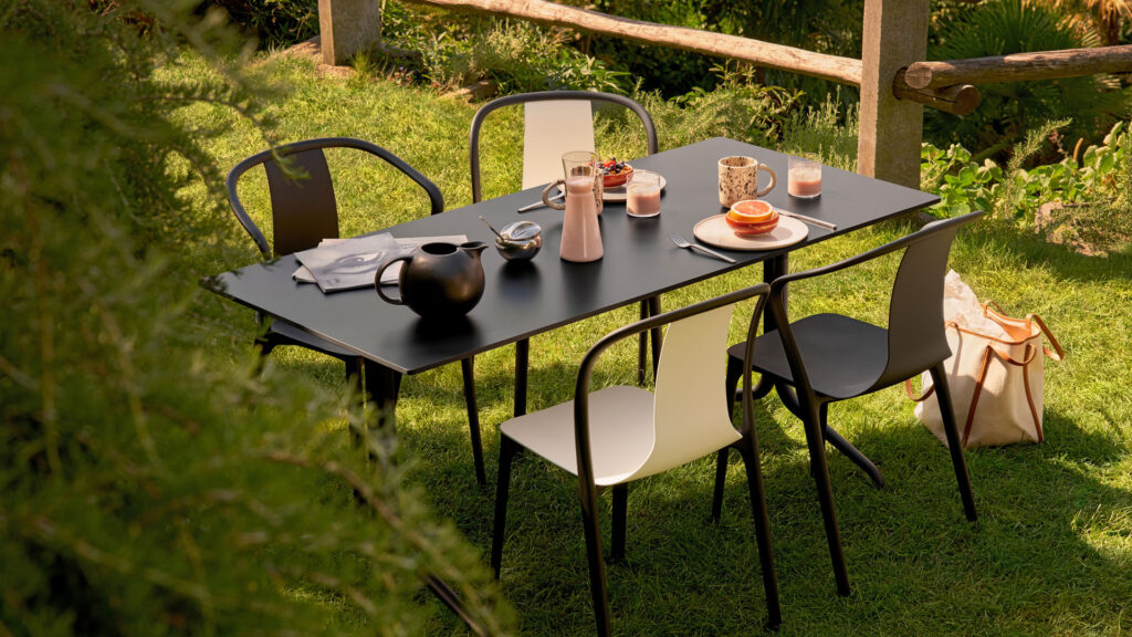 Bignotti-Interni-tavoli-Vitra-tavolo-da-pranzo-Belleville-Table